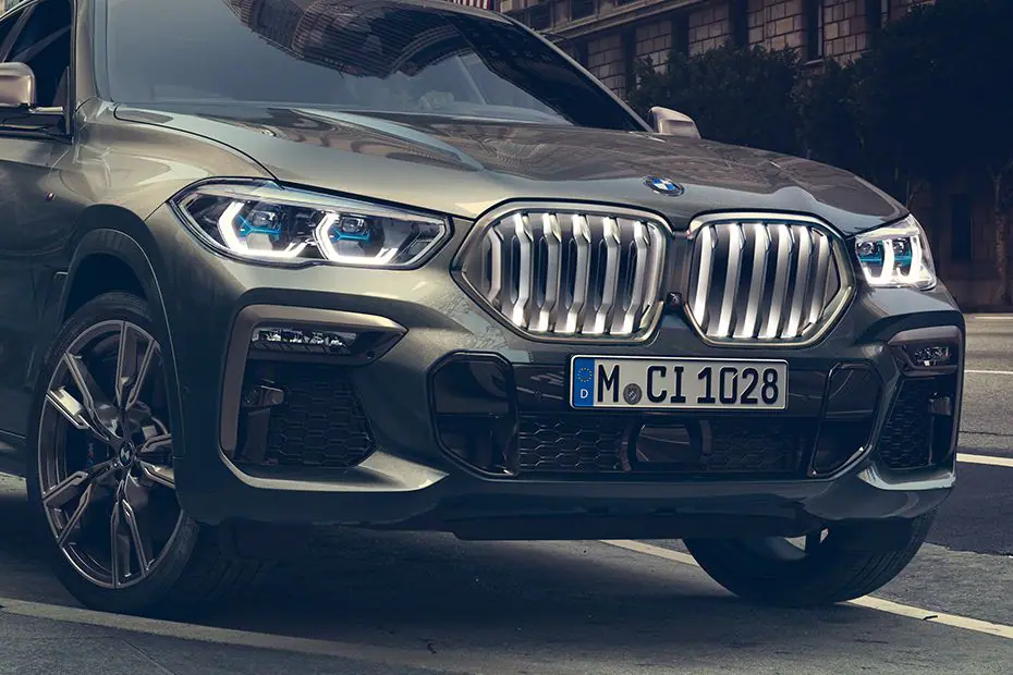BMW X6 Grille View