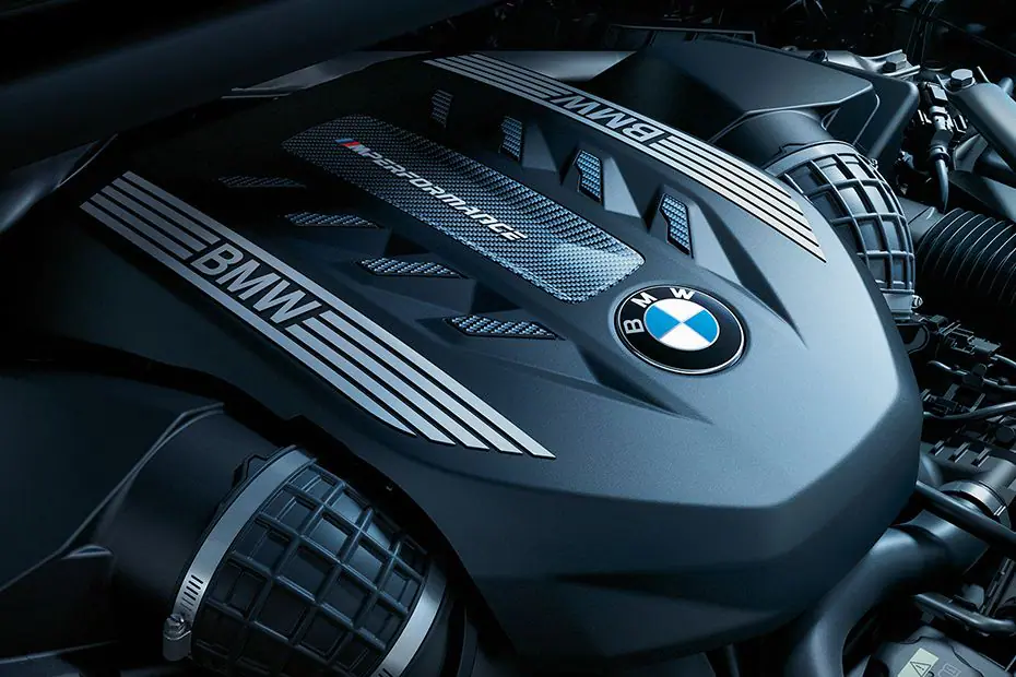 BMW X6 Engine view
